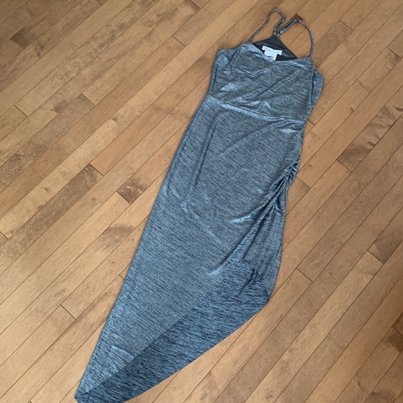 BCBGeneration ⎮ Silver shimmer asymmetrical bodycon dress - Picture 7 of 10